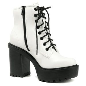 SODA VOLUME HIGH HEEL ANKLE BOOTS